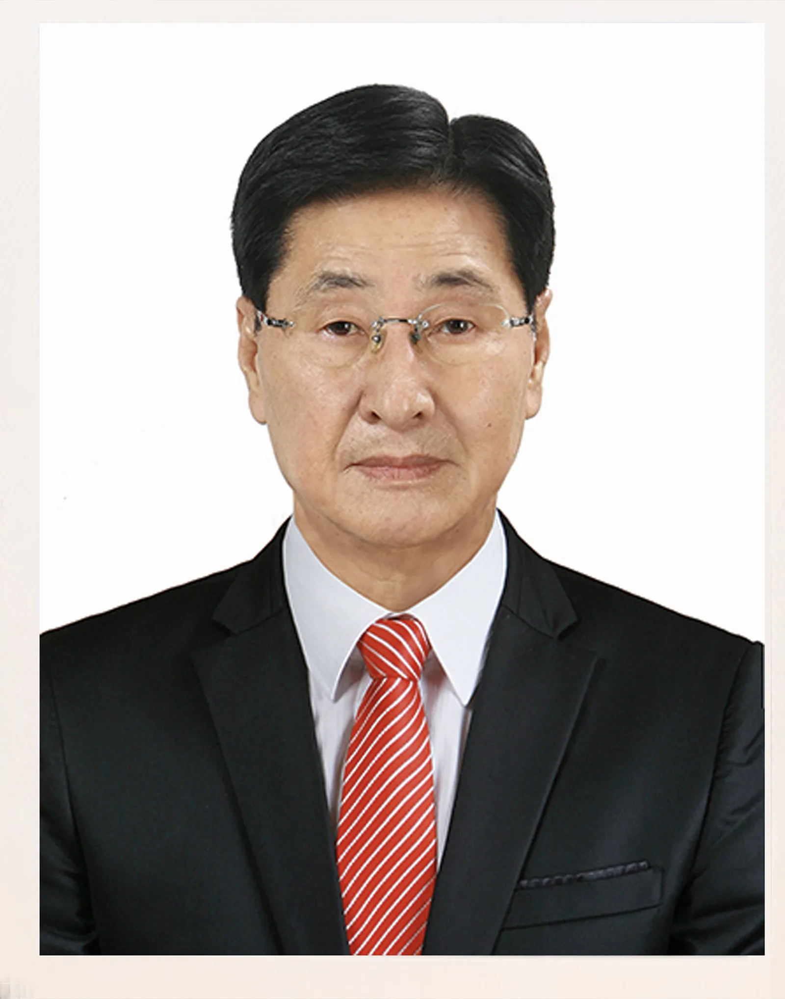 영정사진 의상, 정장이 정답일까요 — 가디건·한복까지 비교 원본